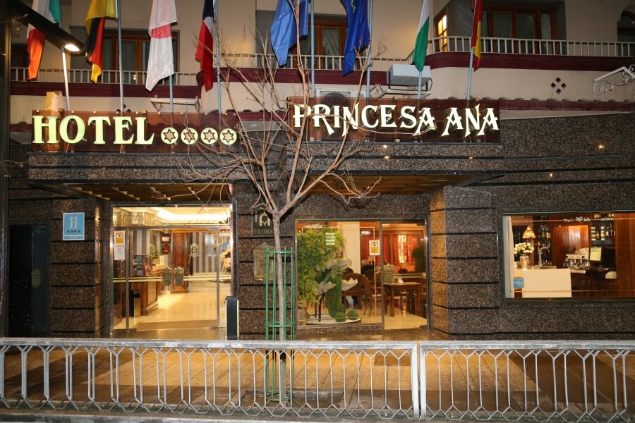 Princesa Ana Granada Exteriér fotografie